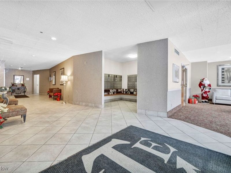 12520 Edgewater Drive, Unit 401, Lakewood, OH 44107 Photo 27