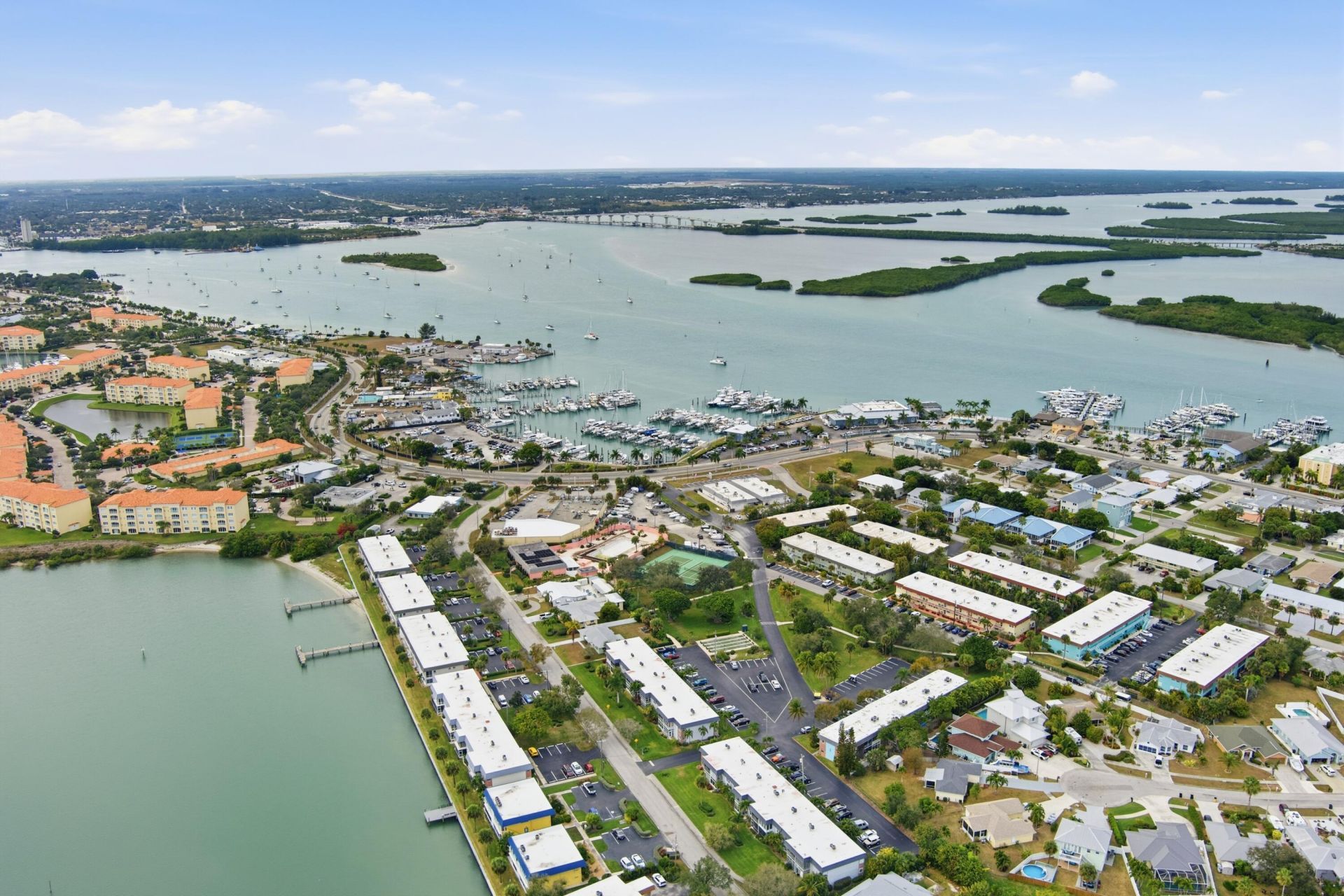 1200 Colonnades Drive, Unit 102, Fort Pierce, FL 34949 Photo