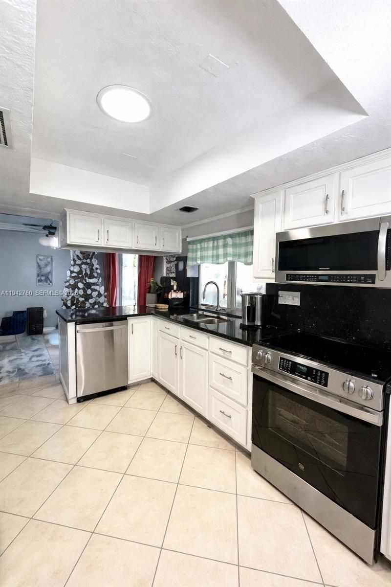 2450 NW 85th Ave, Sunrise, FL 33322 Photo