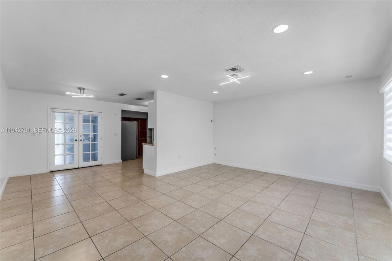 15805 SW 300th Ter, Homestead, FL 33033 Photo