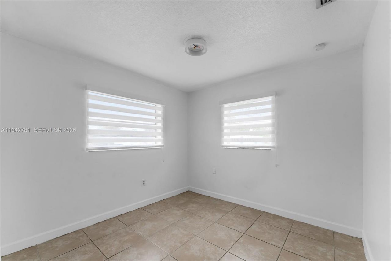 15805 SW 300th Ter, Homestead, FL 33033 Photo