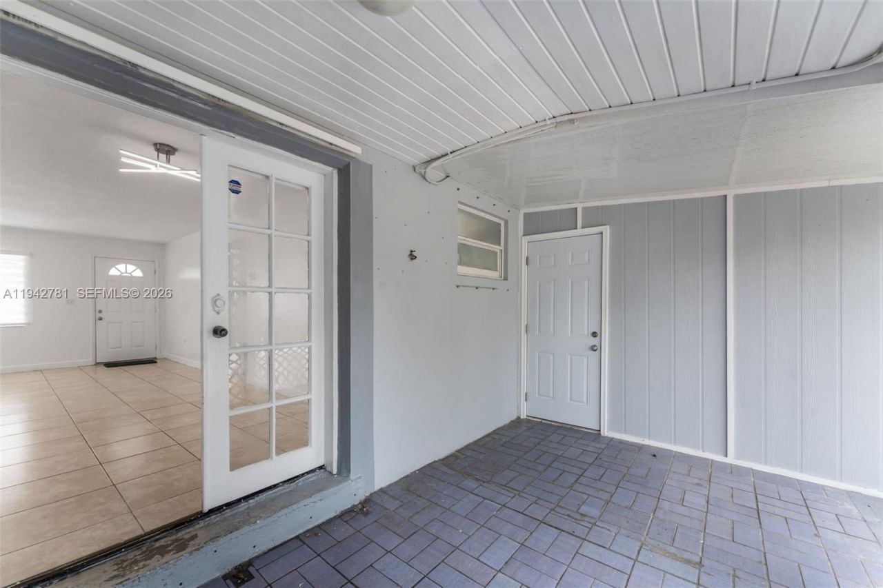 15805 SW 300th Ter, Homestead, FL 33033 Photo