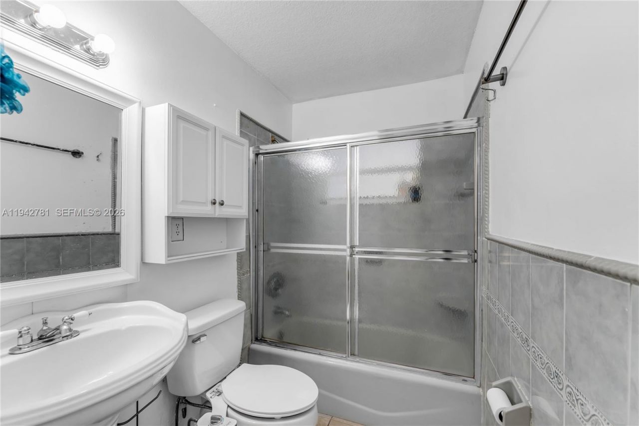 15805 SW 300th Ter, Homestead, FL 33033 Photo
