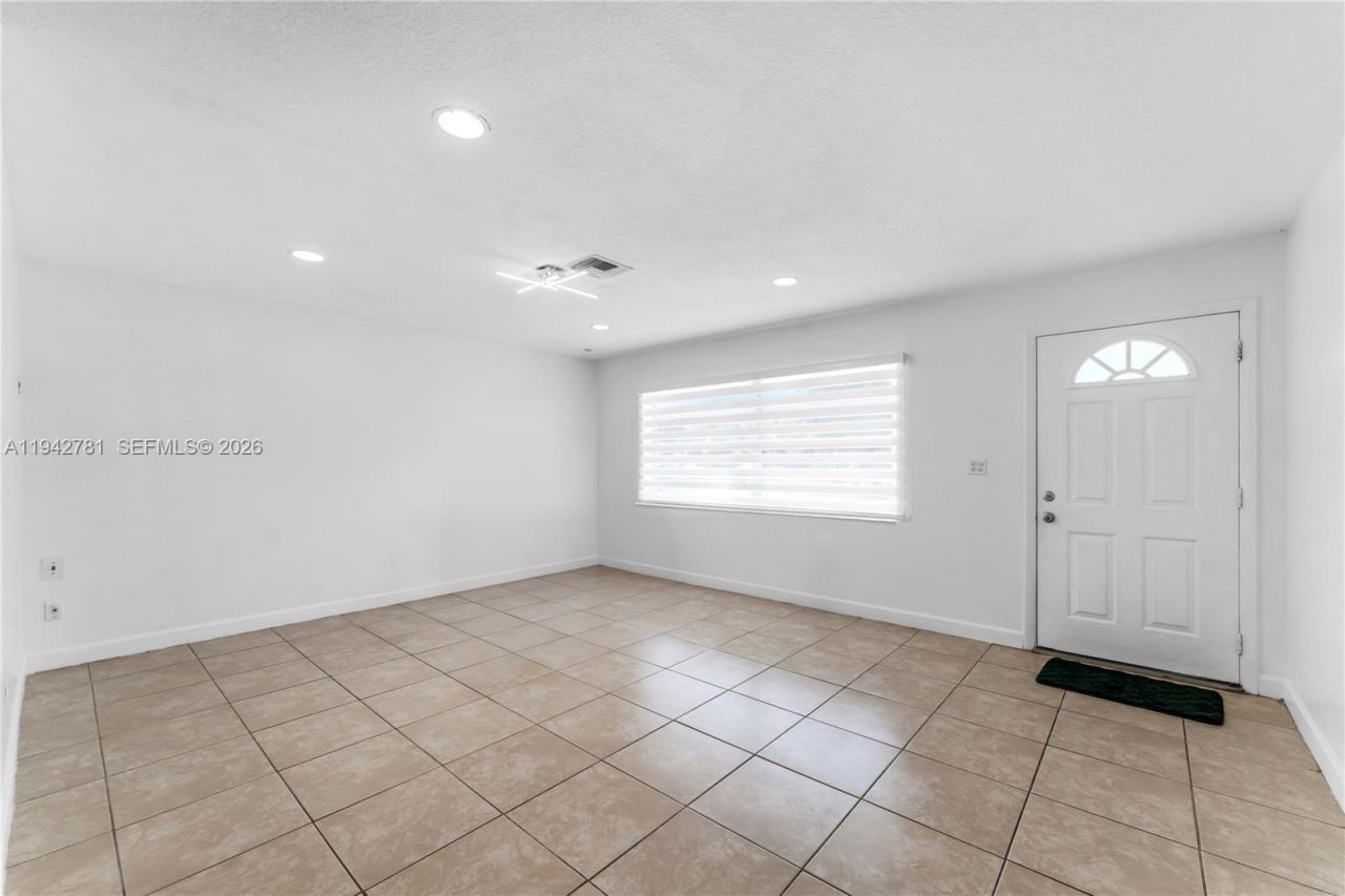 15805 SW 300th Ter, Homestead, FL 33033 Photo