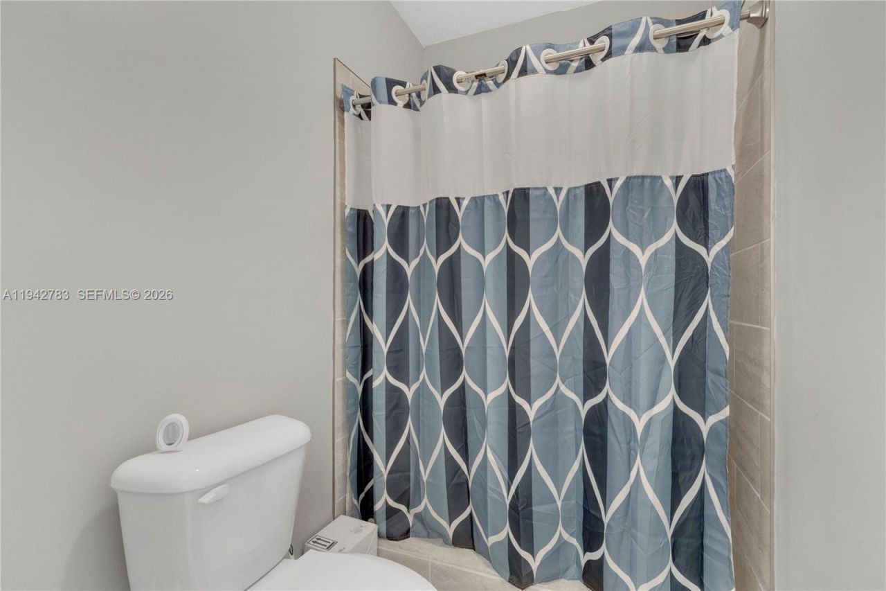 1174 NE 32nd Ave, Homestead, FL 33033 Photo