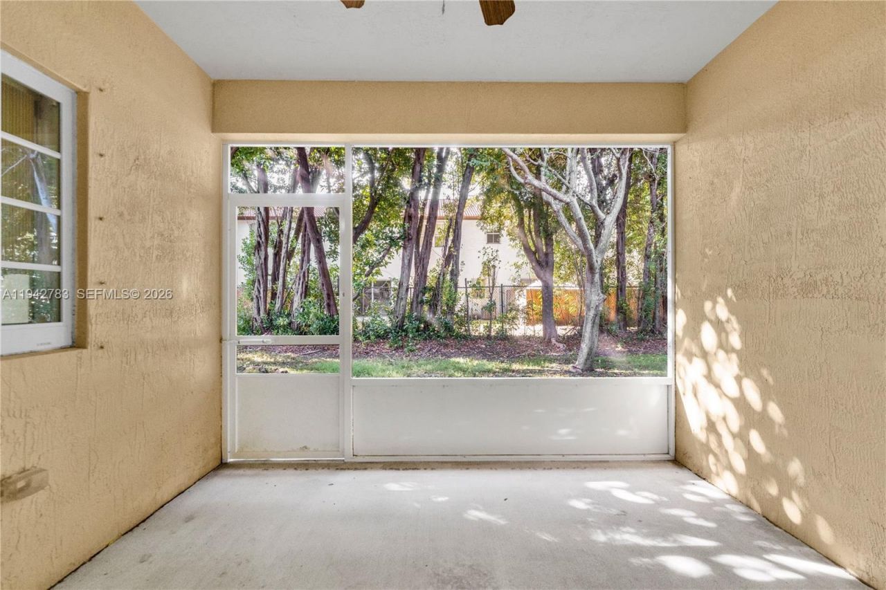 1174 NE 32nd Ave, Homestead, FL 33033 Photo