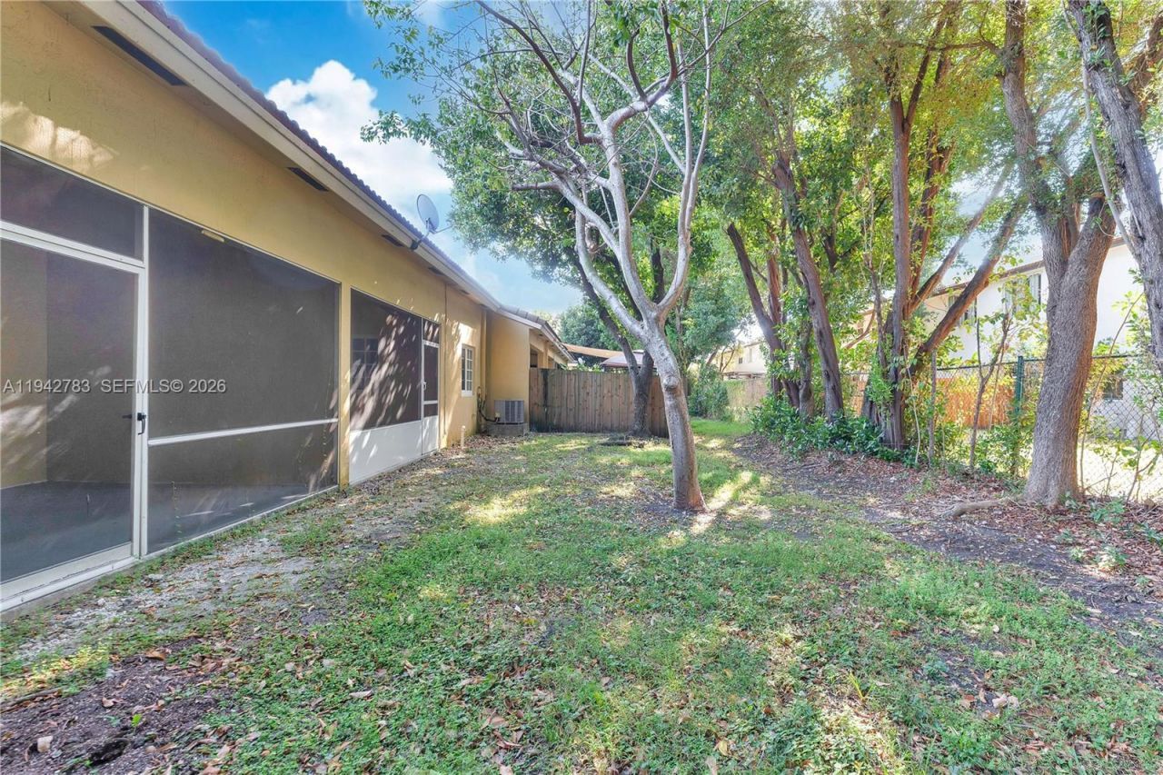 1174 NE 32nd Ave, Homestead, FL 33033 Photo