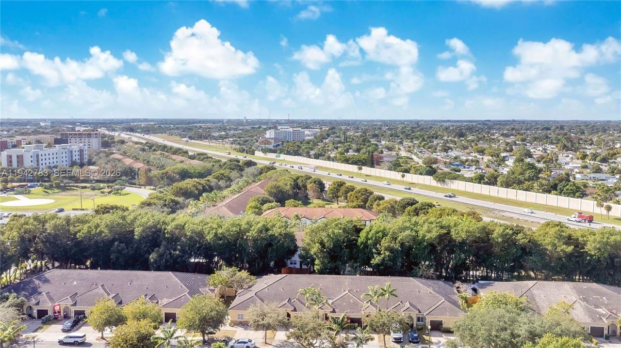 1174 NE 32nd Ave, Homestead, FL 33033 Photo