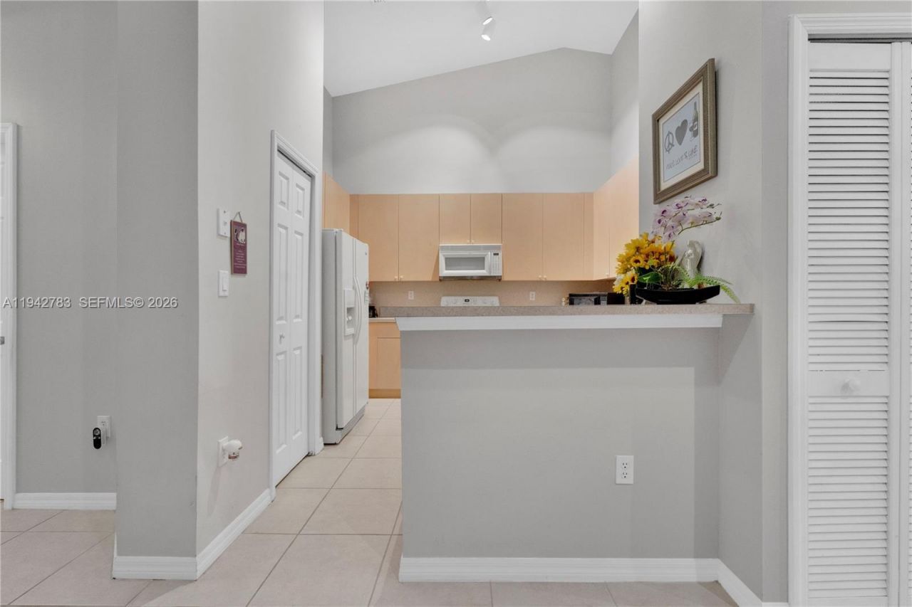 1174 NE 32nd Ave, Homestead, FL 33033 Photo