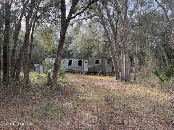 102 LAKE Street, Interlachen, FL 32148