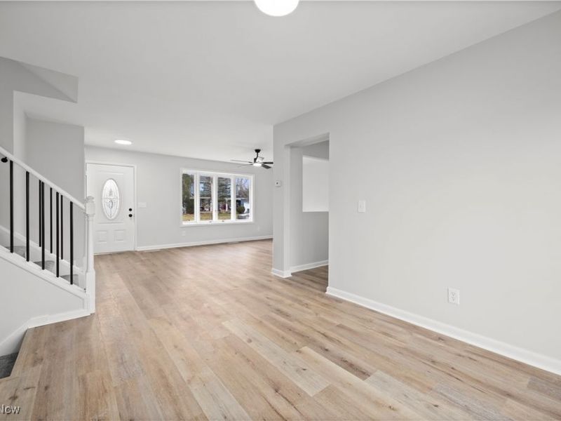 165 Meadow Drive, Elyria, OH 44035 Photo 11