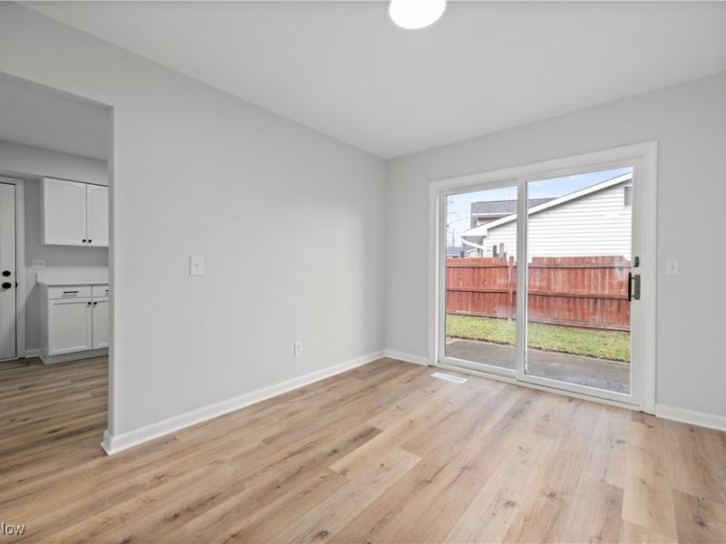 165 Meadow Drive, Elyria, OH 44035 Photo 14