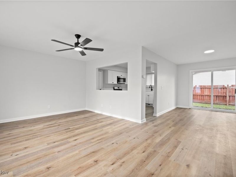 165 Meadow Drive, Elyria, OH 44035 Photo 16