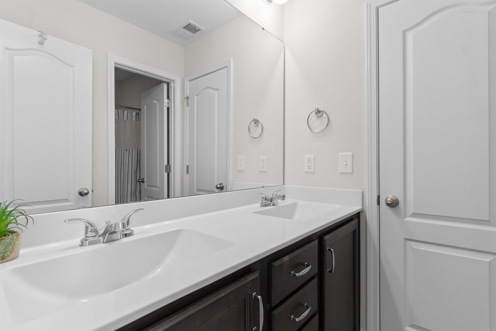 403 Dunbarton Ln. Photo 18
