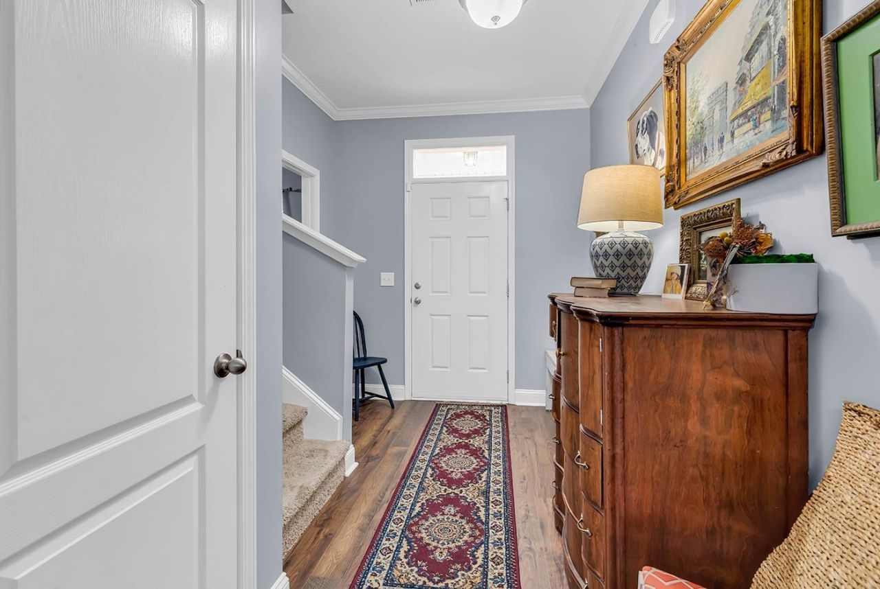 403 Dunbarton Ln. Photo 5