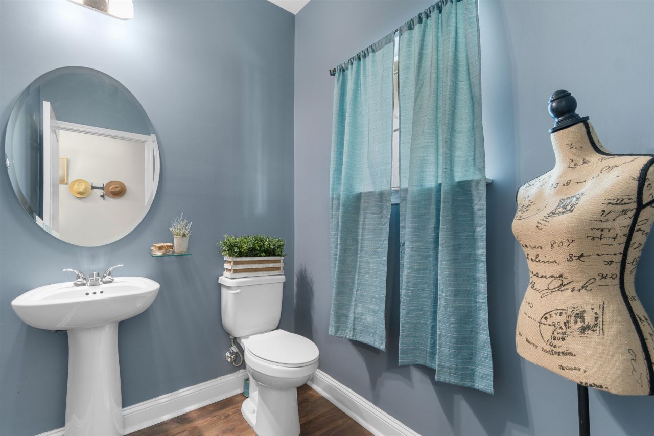 403 Dunbarton Ln. Photo 8