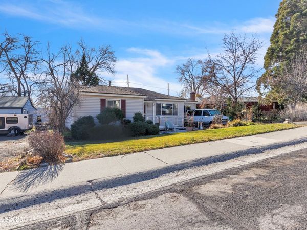 2050 N Lassen Drive, Reno, NV 89503