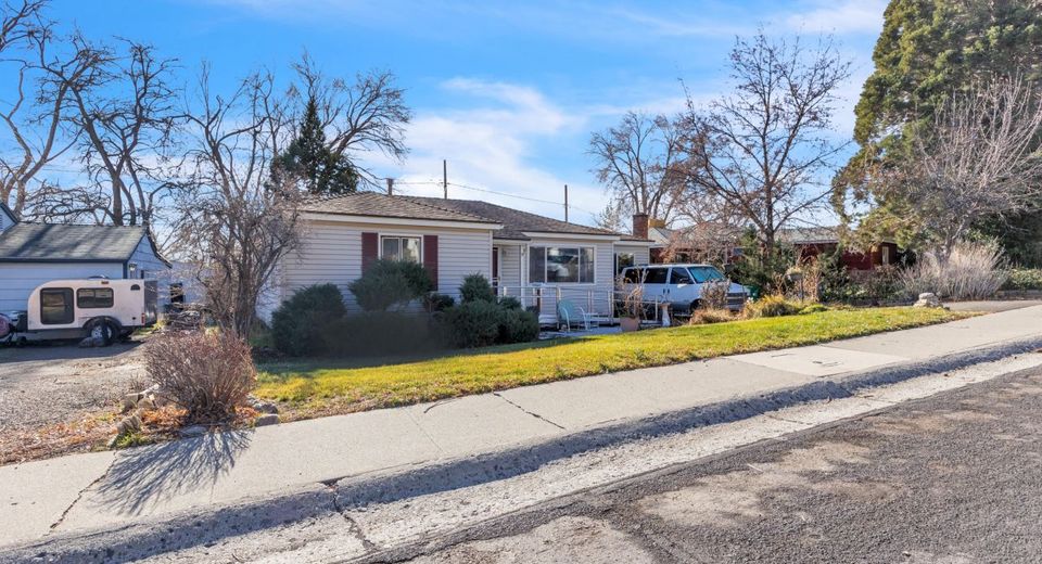 2050 N Lassen Drive, Reno, NV 89503 Photo