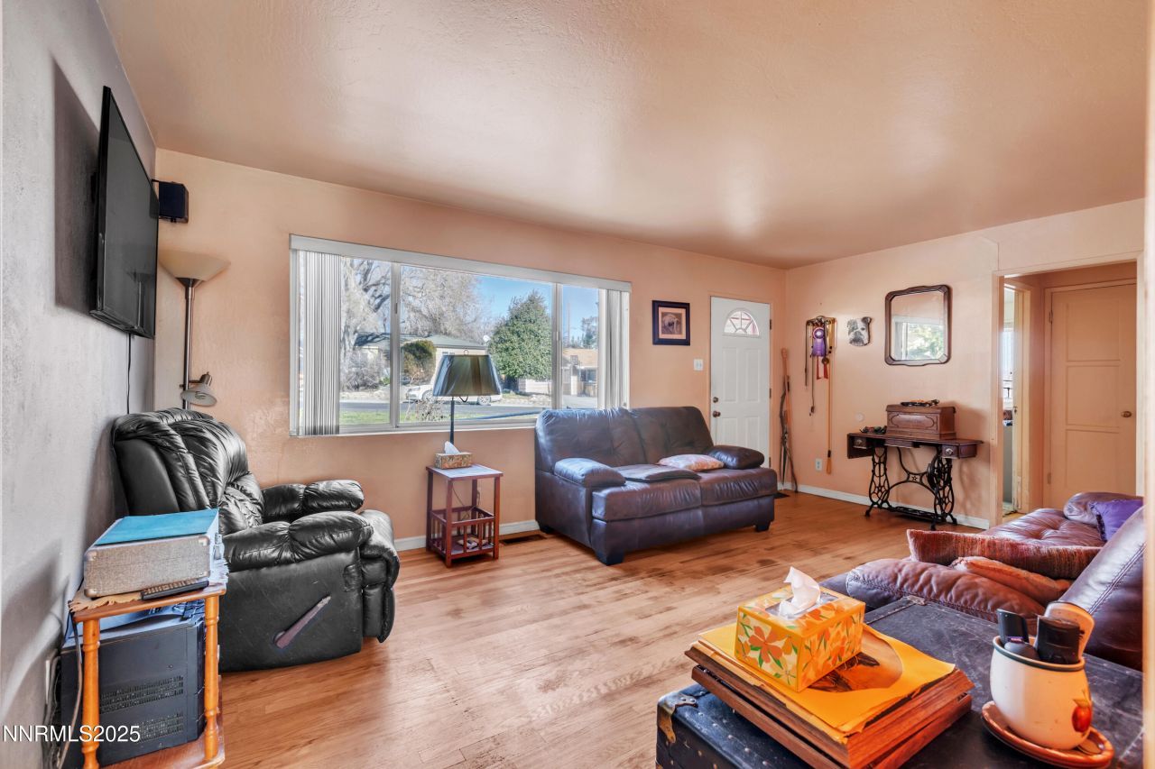 2050 N Lassen Drive, Reno, NV 89503 Photo