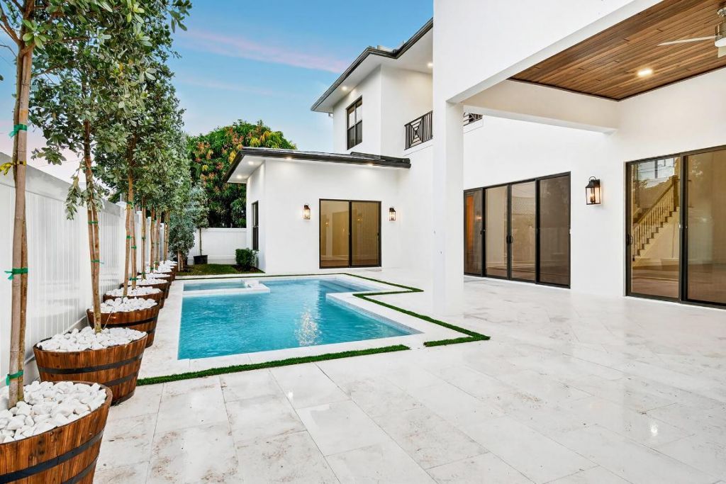 109 Arlington Place, West Palm Beach, FL 33405 Photo