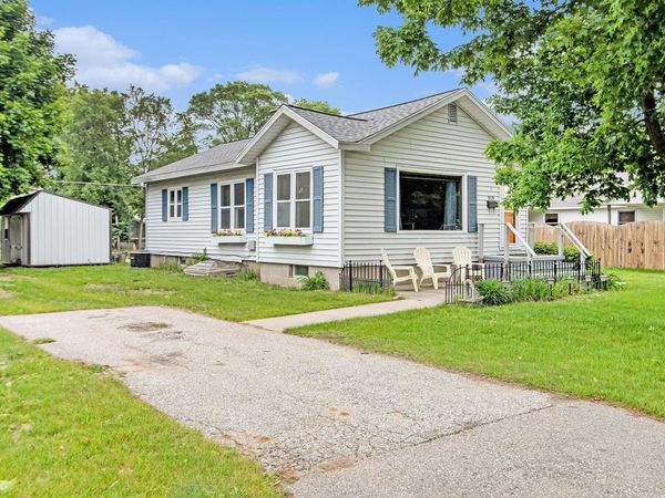 919 Lawndale Street, Ludington, MI 49431