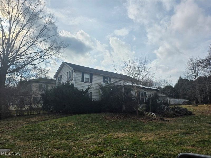 431 Milan Street N, Canal Fulton, OH 44614 Photo 2