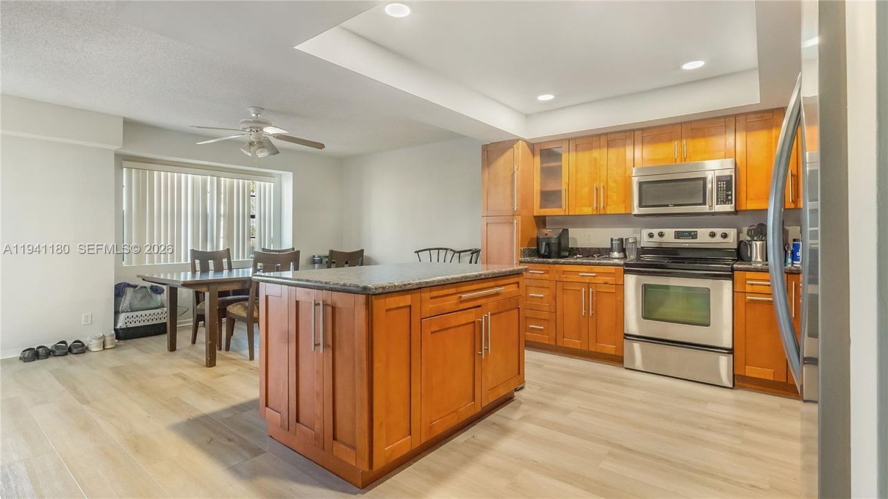 9487 NW 42nd St , Unit 9487, Sunrise, FL 33351 Photo