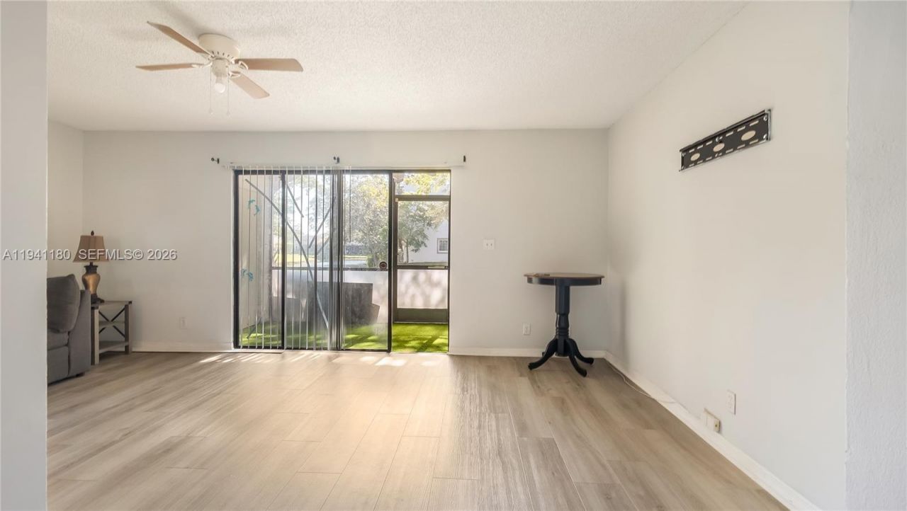 9487 NW 42nd St , Unit 9487, Sunrise, FL 33351 Photo