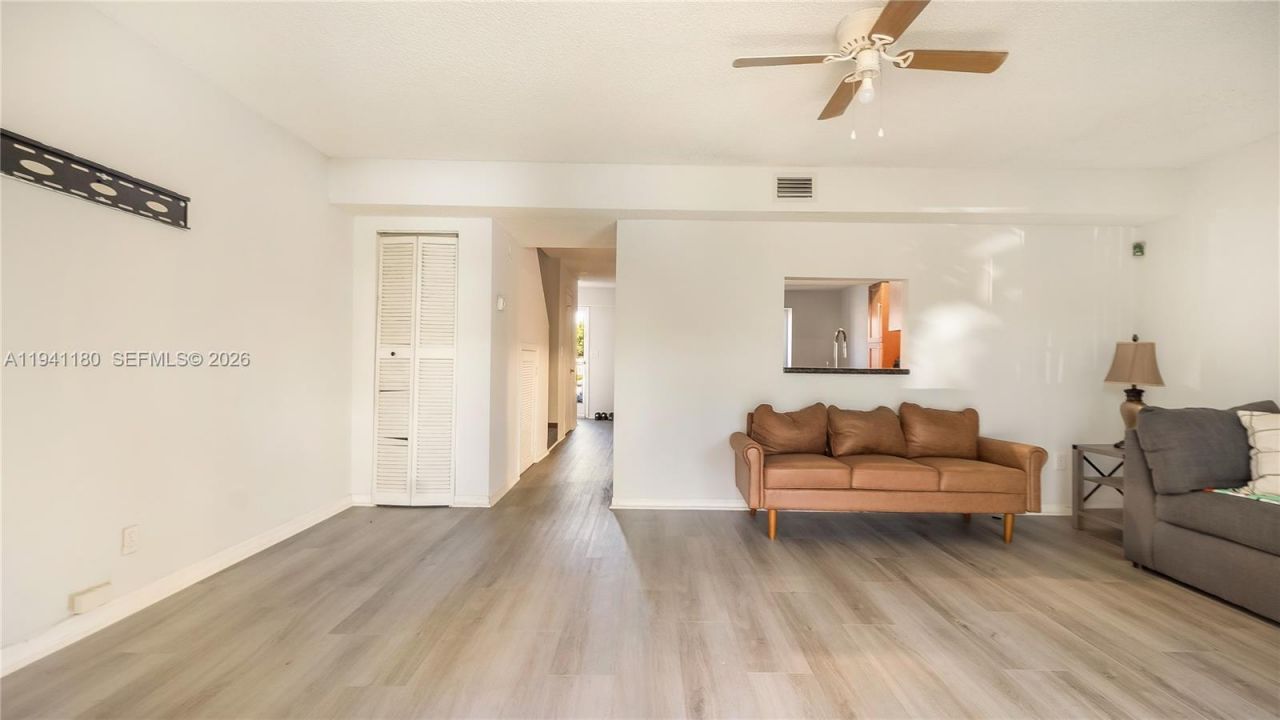 9487 NW 42nd St , Unit 9487, Sunrise, FL 33351 Photo