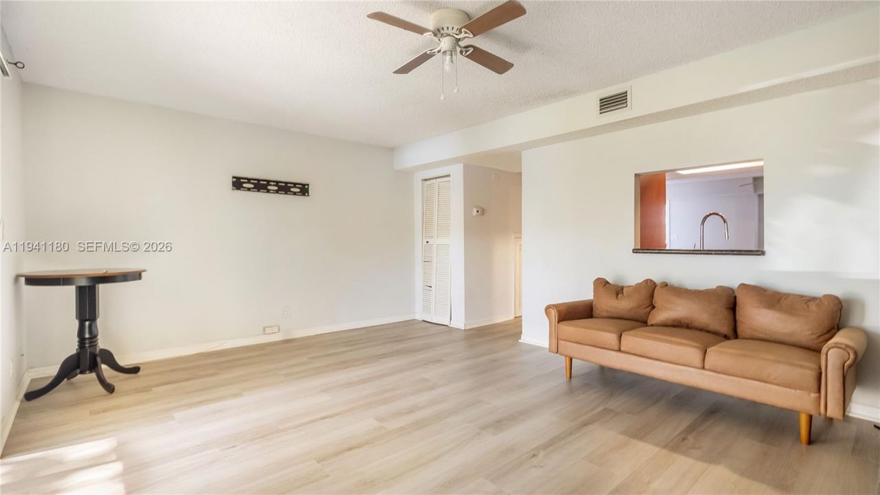 9487 NW 42nd St , Unit 9487, Sunrise, FL 33351 Photo