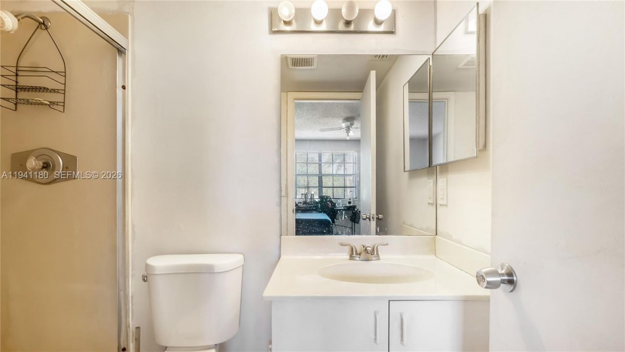 9487 NW 42nd St , Unit 9487, Sunrise, FL 33351 Photo