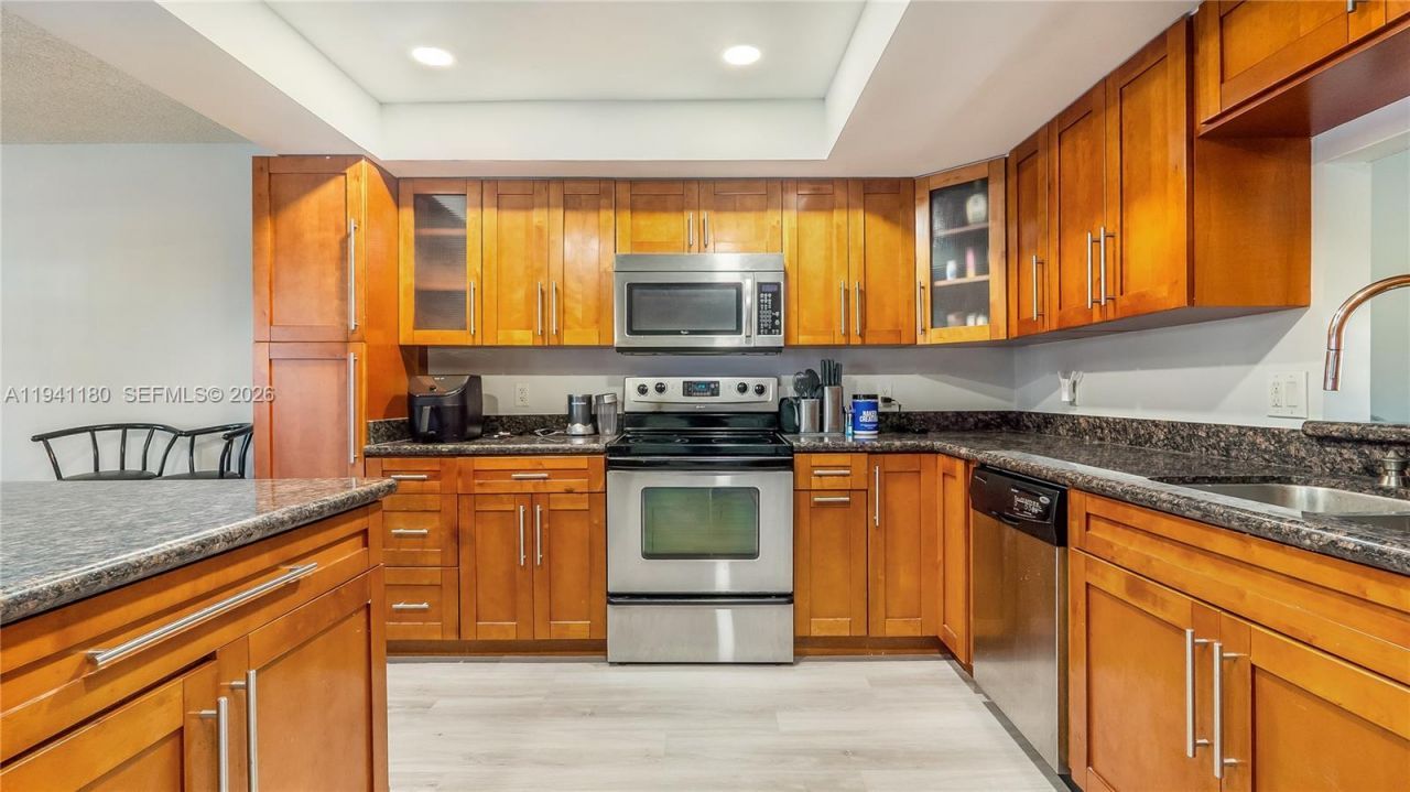 9487 NW 42nd St , Unit 9487, Sunrise, FL 33351 Photo