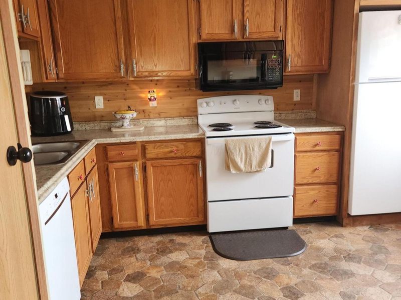 813 Hurlock Lane, Galloway, OH 43119 Photo 17