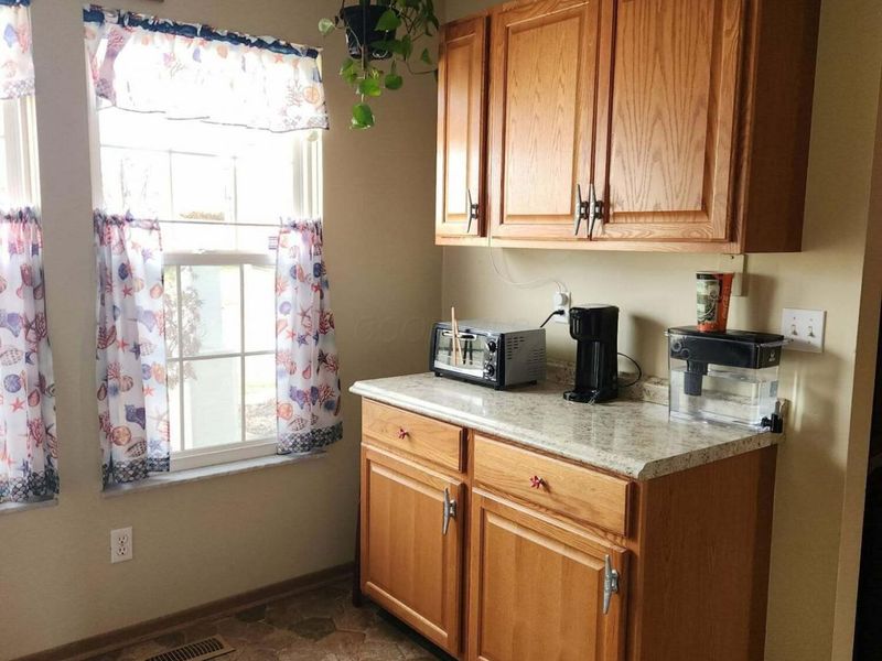 813 Hurlock Lane, Galloway, OH 43119 Photo 18