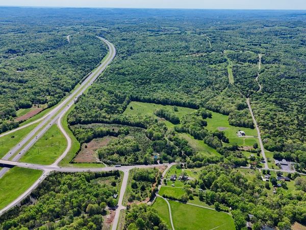 9147 Spantown Rd, Arrington, TN 37014