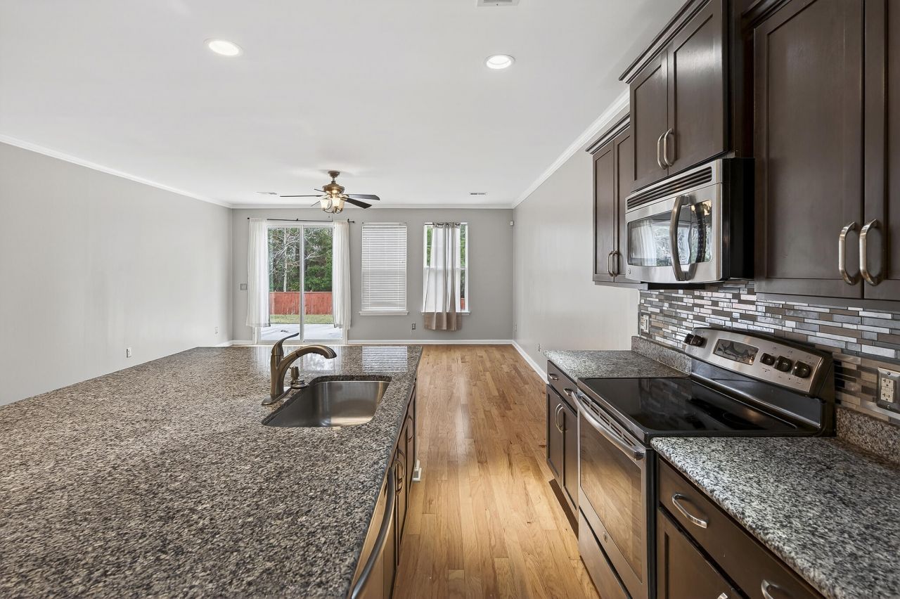 194 Cypress Forest Drive Photo 11