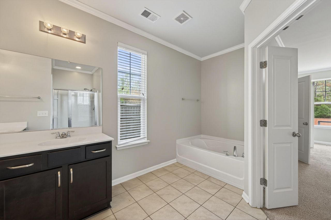 194 Cypress Forest Drive Photo 19