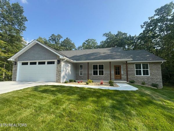 402 St George Drive, Fairfield Glade, TN 38558