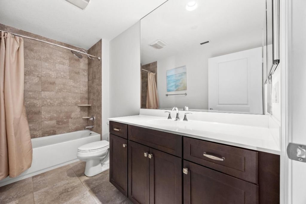 925 Bay Colony Drive S, Unit 925, Juno Beach, FL 33408 Photo