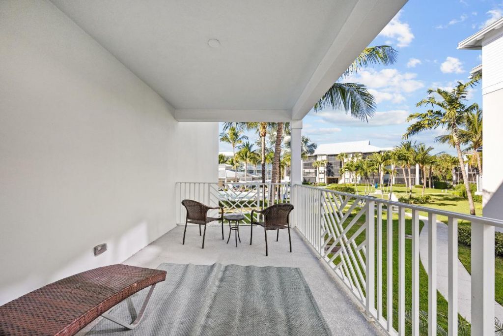 925 Bay Colony Drive S, Unit 925, Juno Beach, FL 33408 Photo