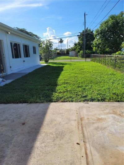 6041 SW 17th Street, Miami, FL 33155 Photo