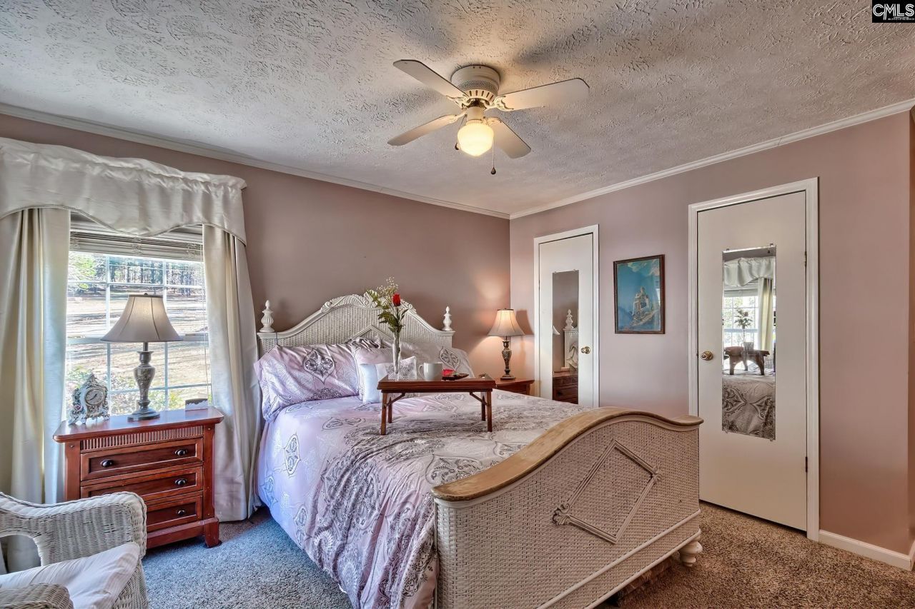 1944 White Road  Photo 10