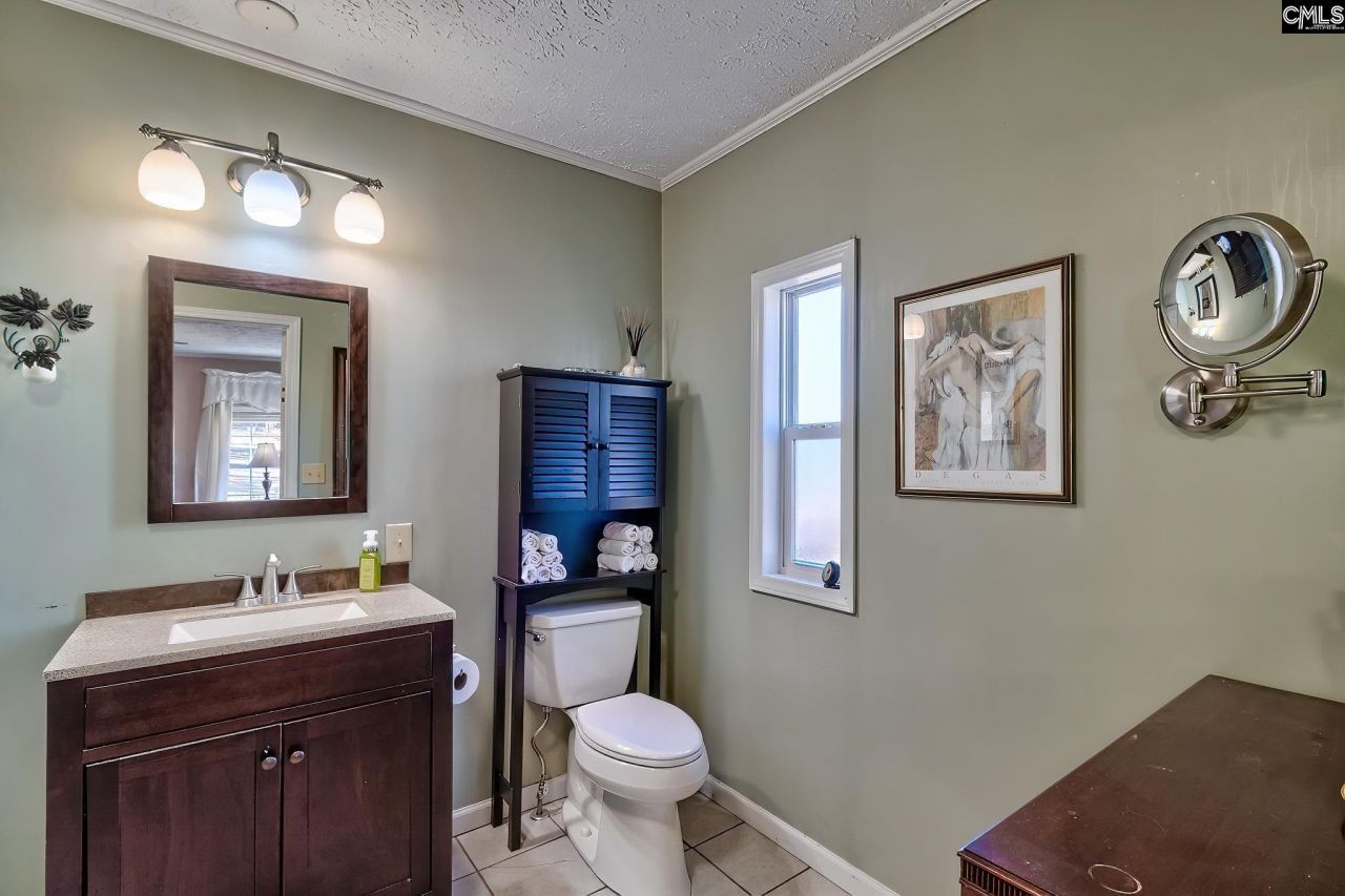 1944 White Road  Photo 13