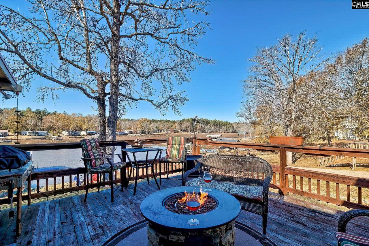 1944 White Road  Photo 18