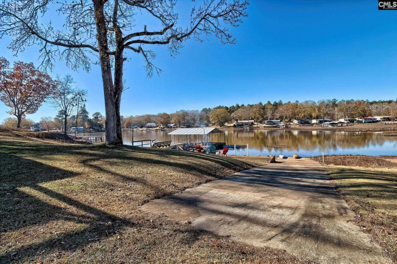 1944 White Road  Photo 23