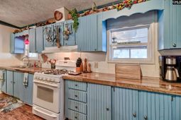 1944 White Road  photo 4