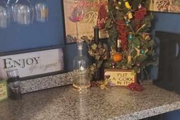 1944 White Road  photo 4