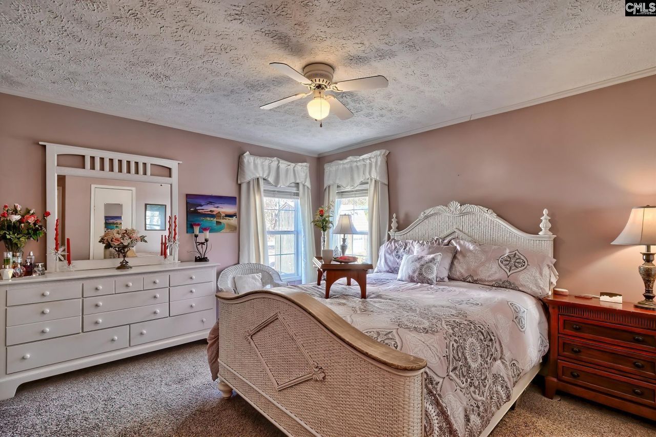 1944 White Road  Photo 8