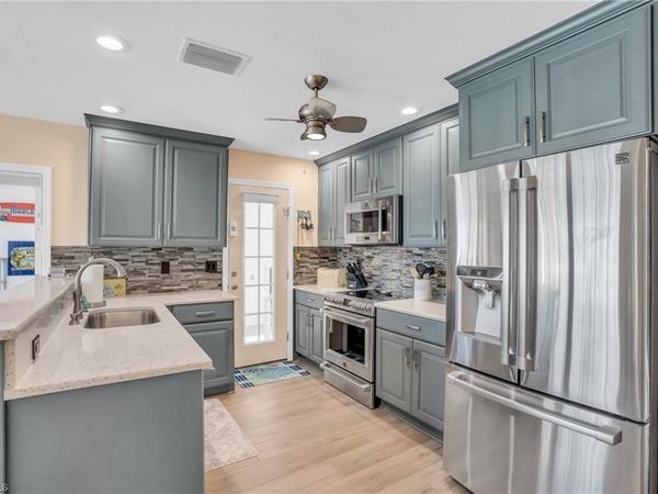 12235 Boat Shell DR, MATLACHA ISLES, FL 33991