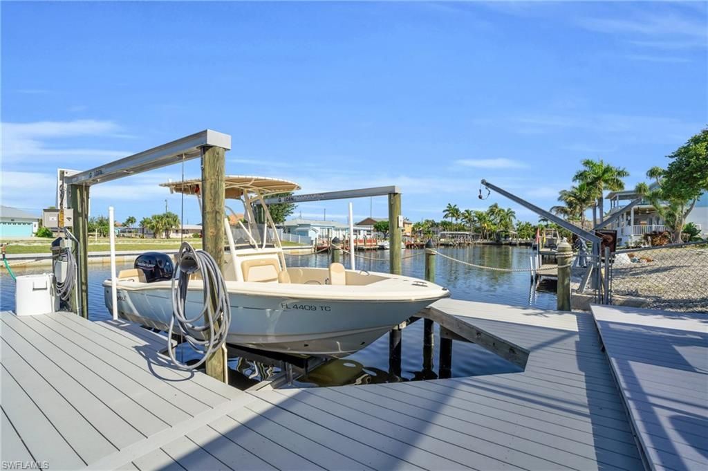 12235 Boat Shell Dr, Matlacha Isles, FL 33991 Photo